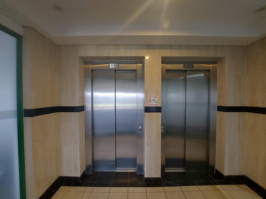 To Let commercial Property for Rent in Claremont Western Cape